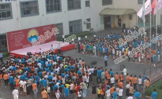 霞湖世家2016年全體威遠(yuǎn)保安員消防演習(xí)順利舉行、圓滿結(jié)束！