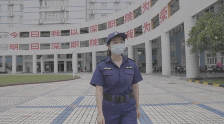 太勵(lì)志！深圳35歲女保安“逆襲”名校研究生，帶娃、考研兩不誤